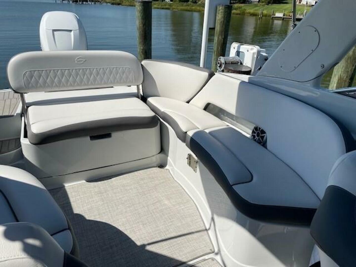 Slide: The Image of Crownline Boats 29 2023 - 4867210