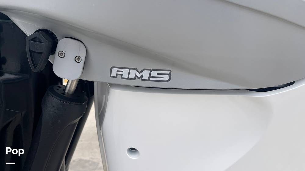 Slide: The Image of Crownline Boats 290 XXS 2021 - 13574620