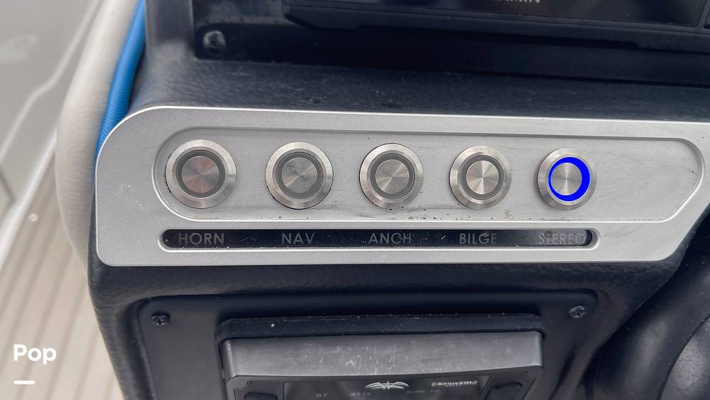 Slide: The Image of Crownline Boats 290 XXS 2021 - 13574632