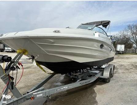 Slide: The Image of Crownline Boats E-235 XS 2023 - 13956049