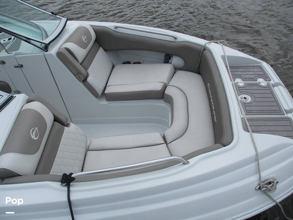 Slide: The Image of Crownline Boats E-235 XS 2023 - 13956059
