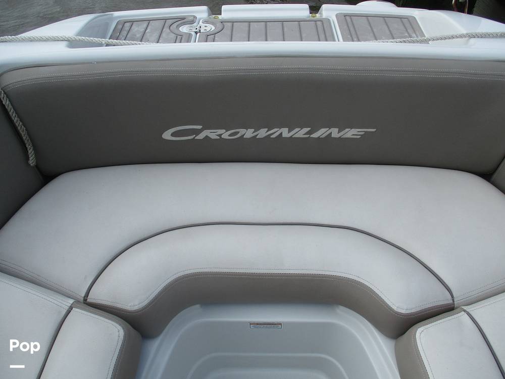 Slide: The Image of Crownline Boats E-235 XS 2023 - 13956118