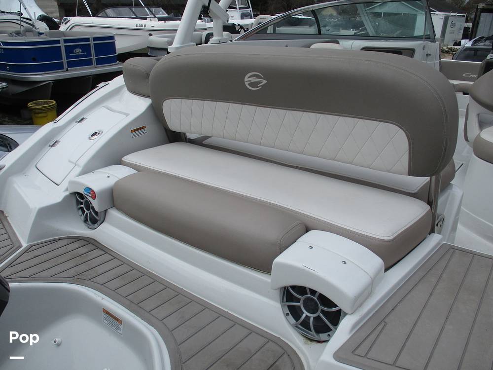 Slide: The Image of Crownline Boats E- 235 XS 2023 - 13955950