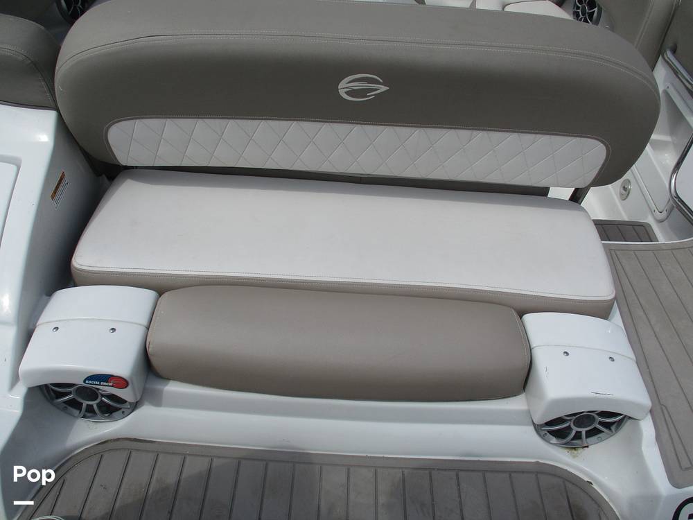 Slide: The Image of Crownline Boats E- 235 XS 2023 - 13955952