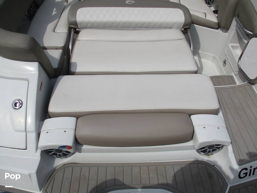 Slide: The Image of Crownline Boats E- 235 XS 2023 - 13955953