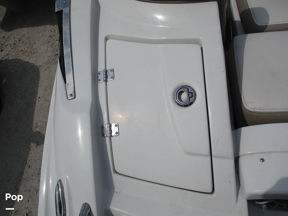 Slide: The Image of Crownline Boats E- 235 XS 2023 - 13955955