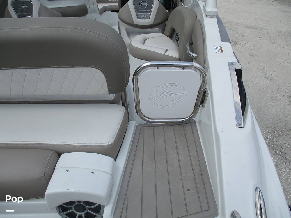 Slide: The Image of Crownline Boats E- 235 XS 2023 - 13955957