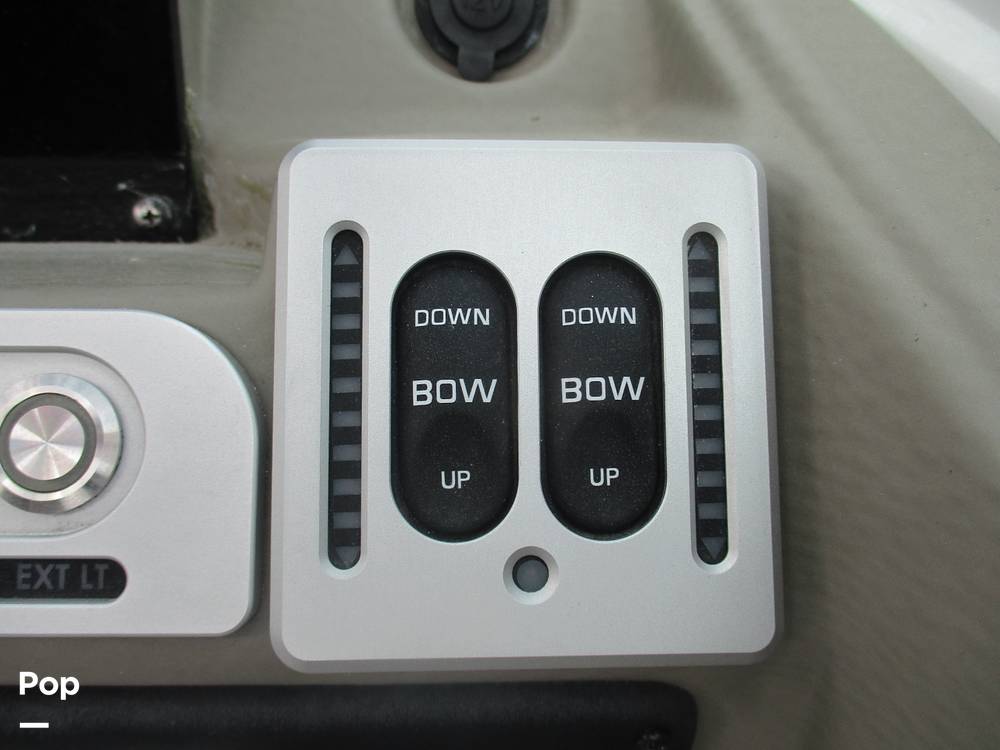 Slide: The Image of Crownline Boats E- 235 XS 2023 - 13955973