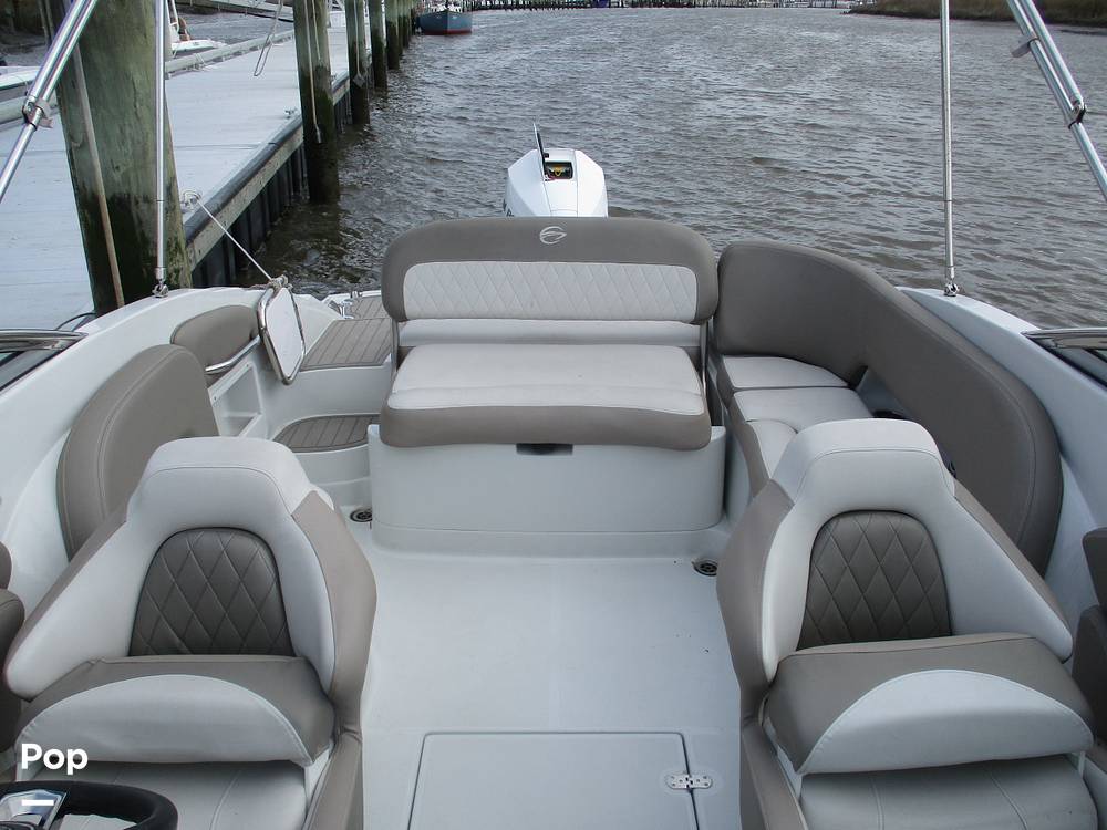 Slide: The Image of Crownline Boats E-235 XS 2023 - 13956127