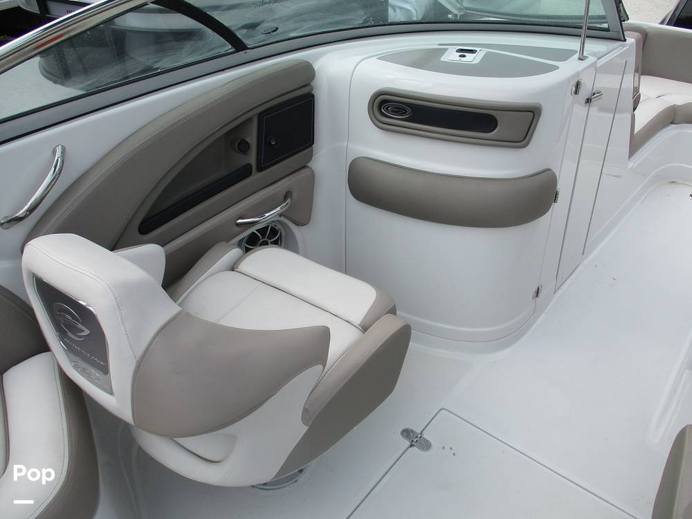 Slide: The Image of Crownline Boats E- 235 XS 2023 - 13955979