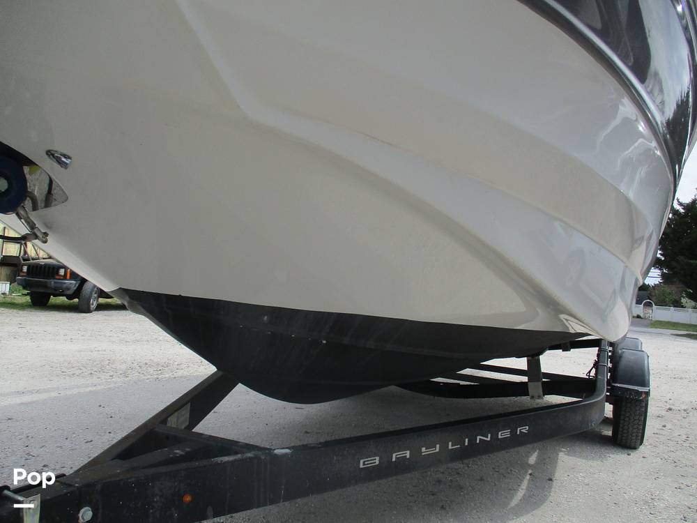 Slide: The Image of Crownline Boats E- 235 XS 2023 - 13955932
