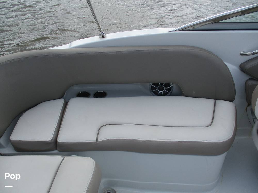 Slide: The Image of Crownline Boats E-235 XS 2023 - 13956133