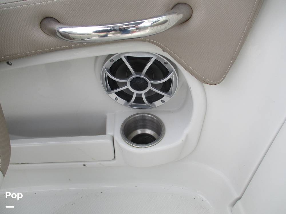 Slide: The Image of Crownline Boats E- 235 XS 2023 - 13955984