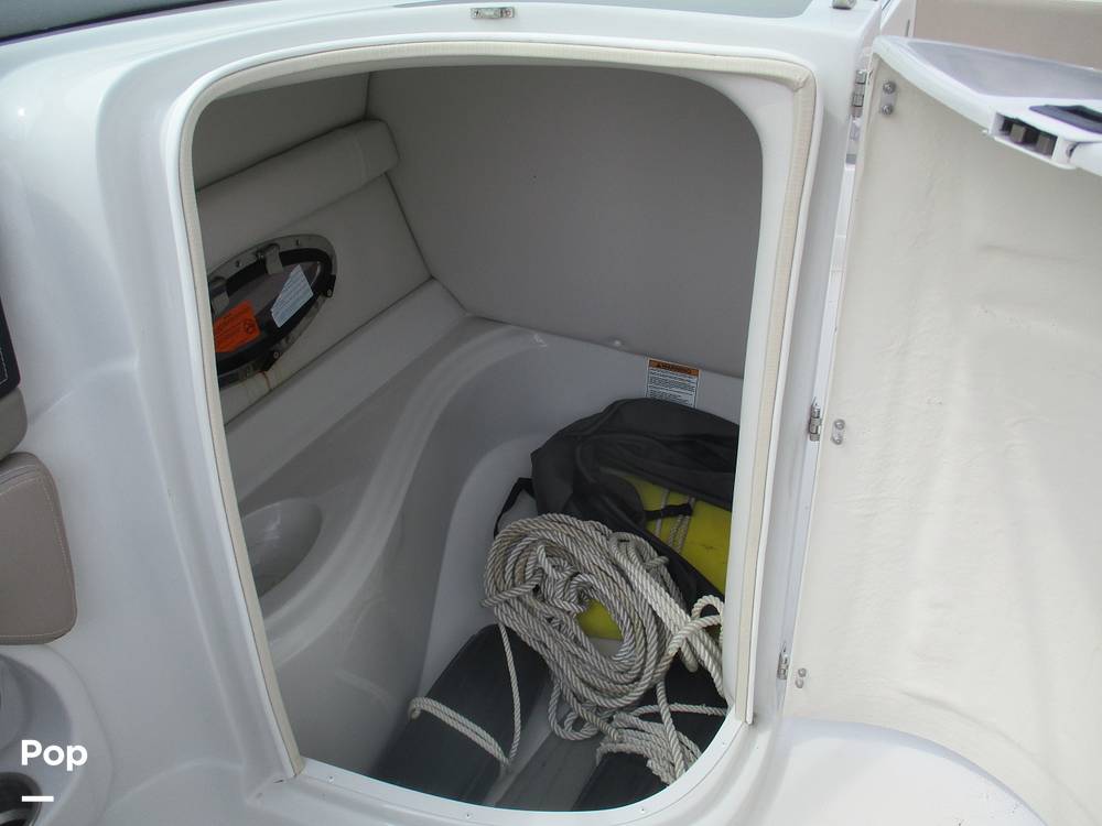 Slide: The Image of Crownline Boats E- 235 XS 2023 - 13955986