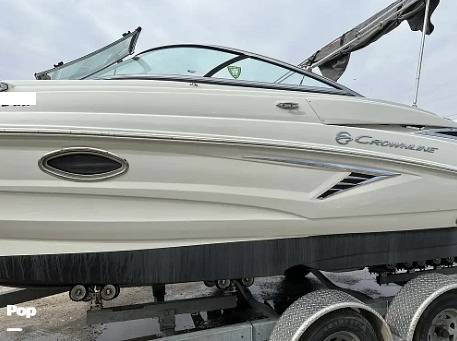 Slide: The Image of Crownline Boats E-235 XS 2023 - 13956053