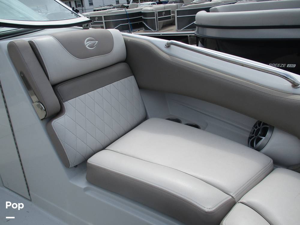 Slide: The Image of Crownline Boats E- 235 XS 2023 - 13955996