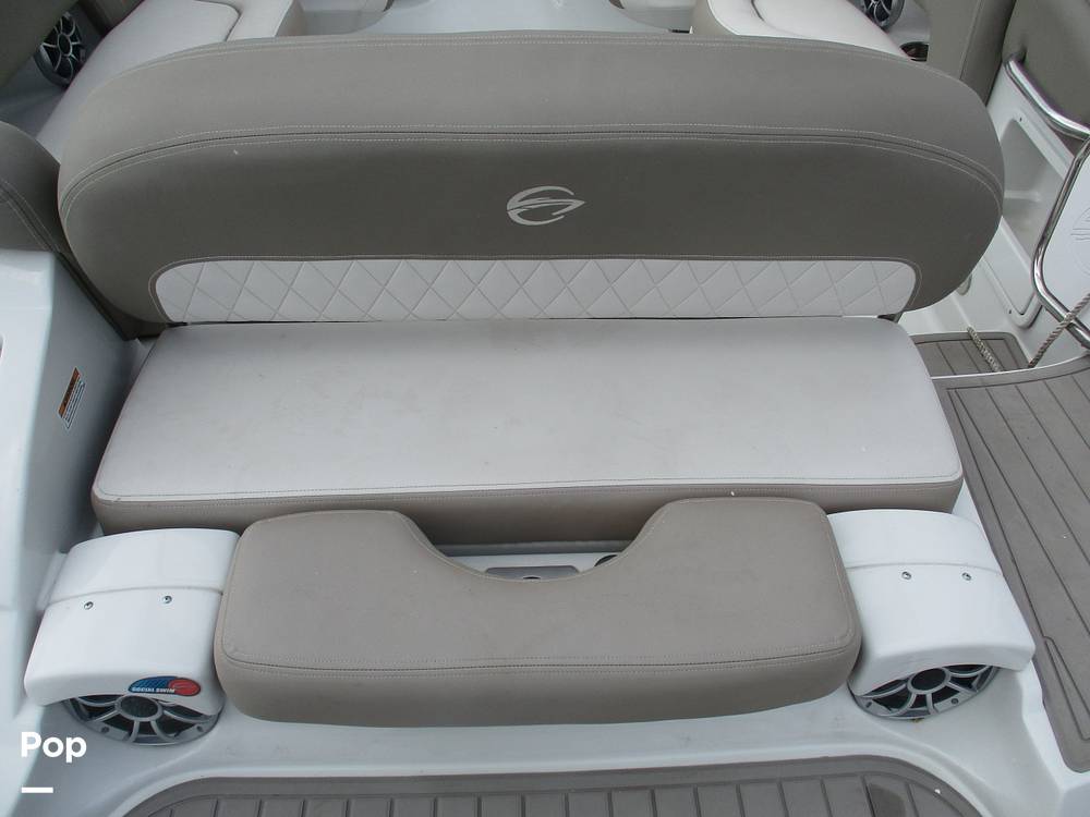 Slide: The Image of Crownline Boats E-235 XS 2023 - 13956068