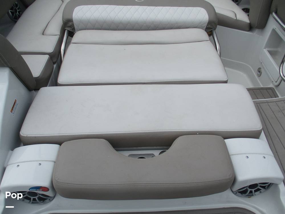 Slide: The Image of Crownline Boats E-235 XS 2023 - 13956070