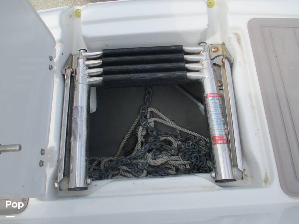 Slide: The Image of Crownline Boats E- 235 XS 2023 - 13956003