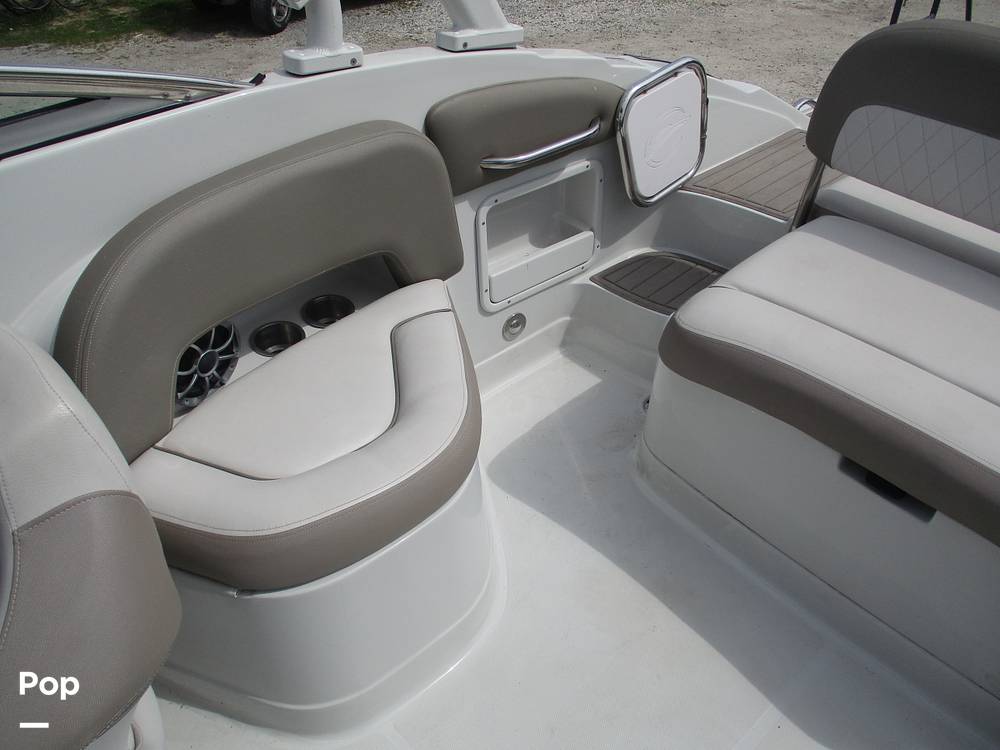 Slide: The Image of Crownline Boats E- 235 XS 2023 - 13956009