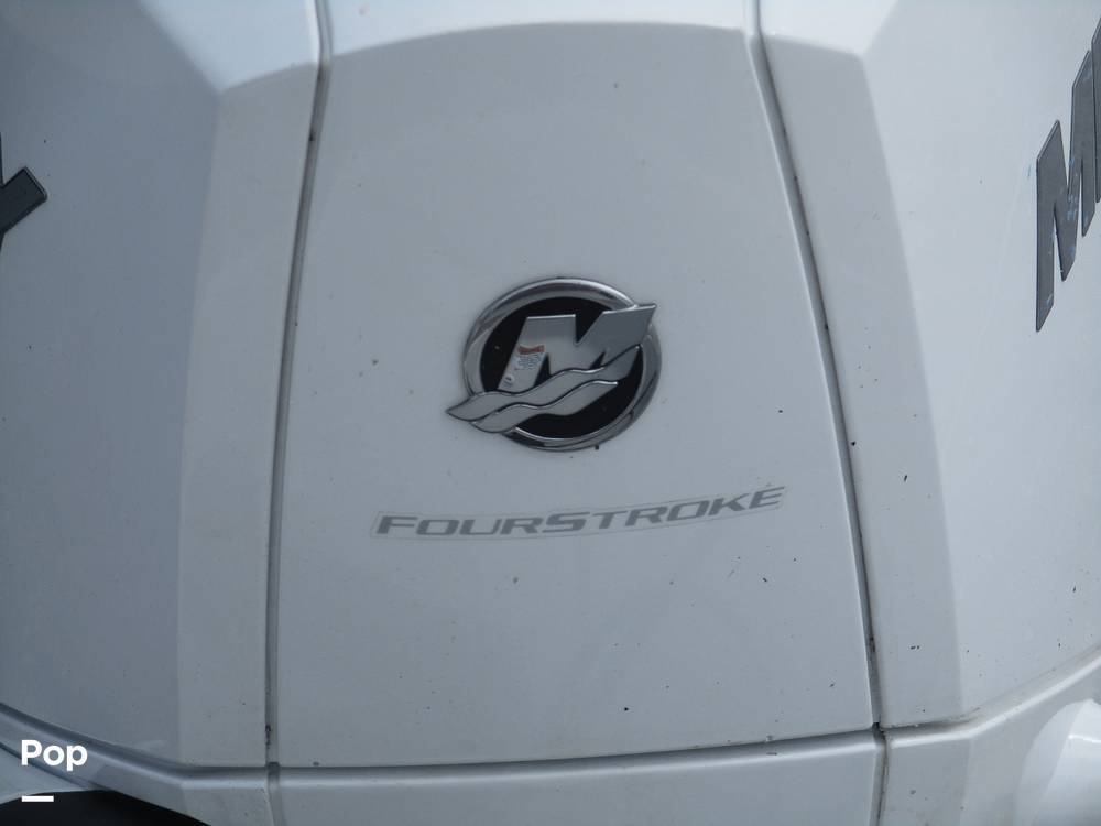 Slide: The Image of Crownline Boats E-235 XS 2023 - 13956163