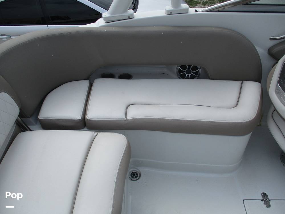Slide: The Image of Crownline Boats E- 235 XS 2023 - 13956012