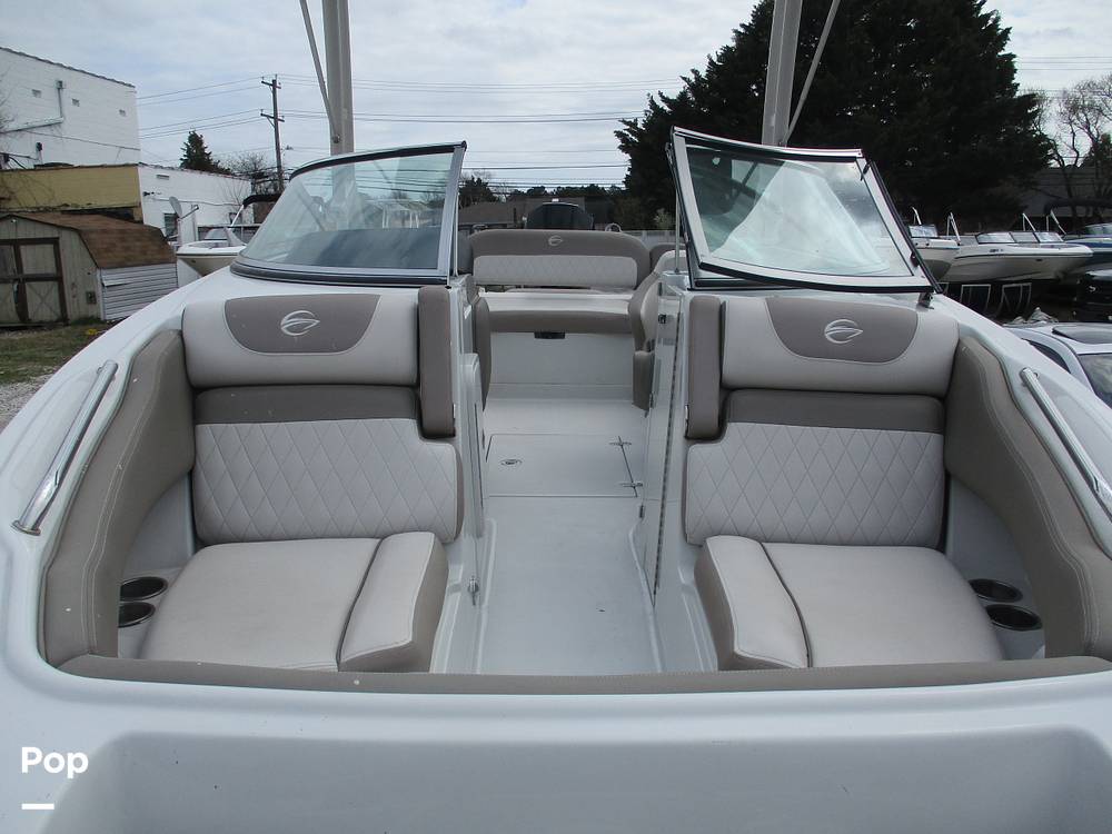 Slide: The Image of Crownline Boats E- 235 XS 2023 - 13955935