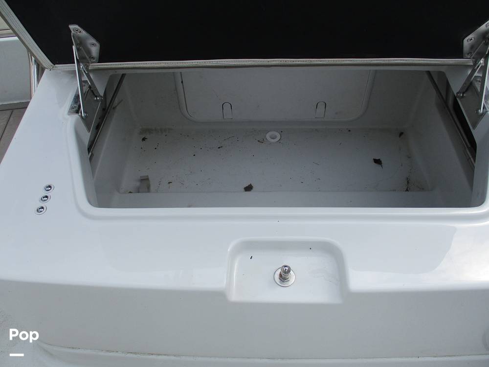 Slide: The Image of Crownline Boats E- 235 XS 2023 - 13956018