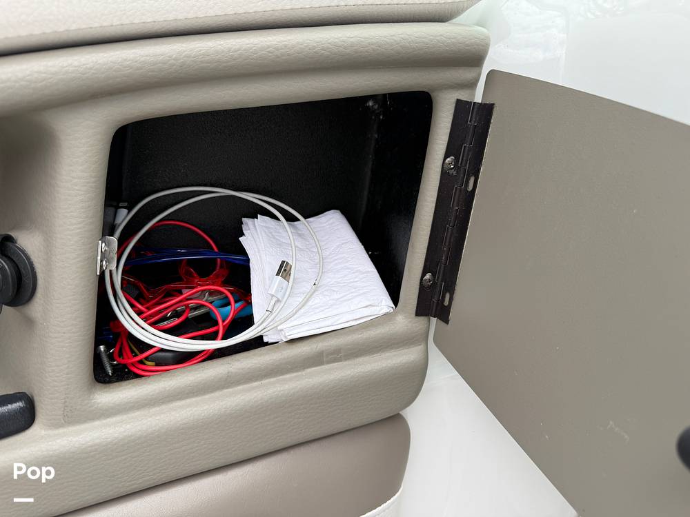 Slide: The Image of Crownline Boats E2 2013 - 15356897