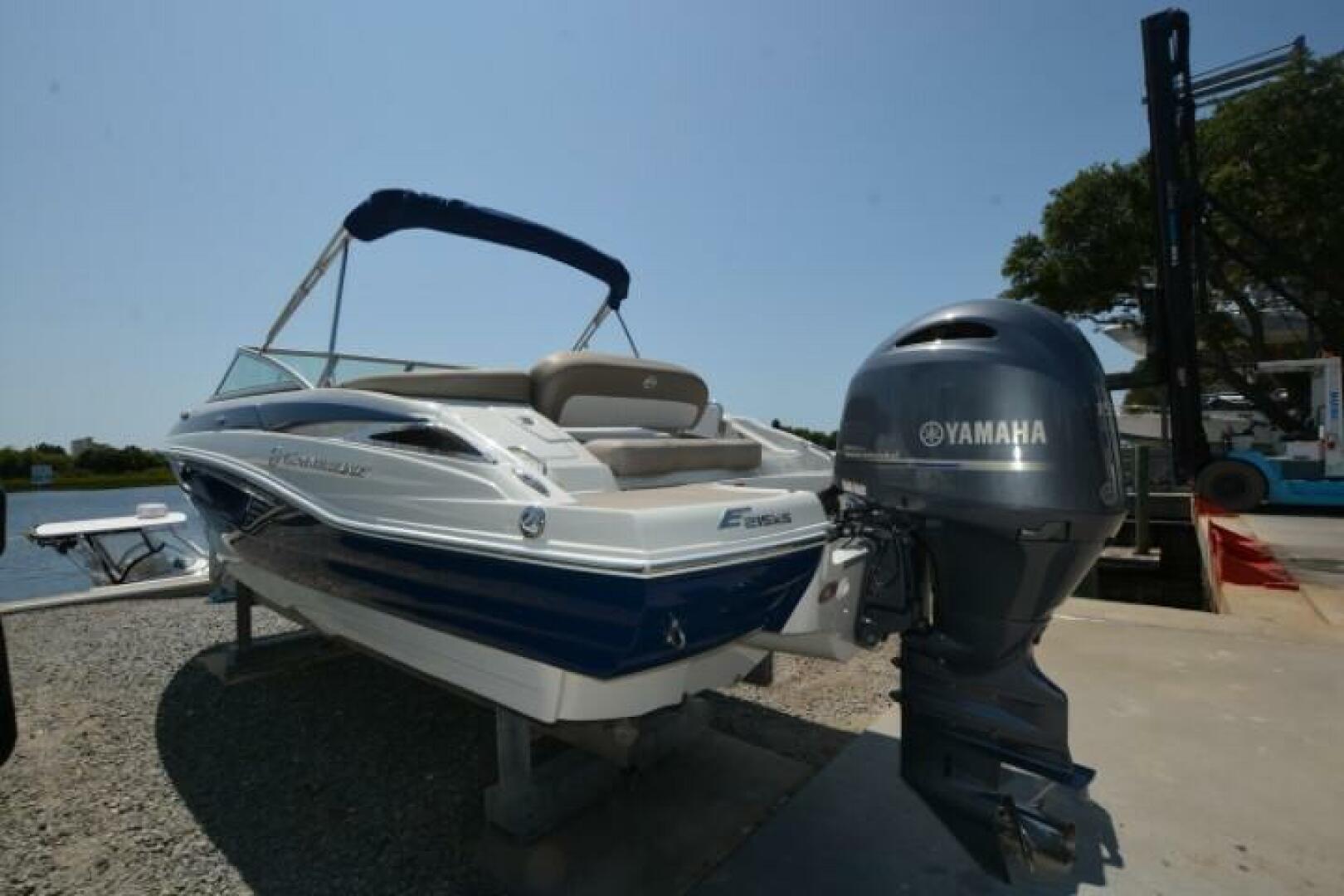 Slide: The Image of Crownline Boats E215XS 2019 - 5175789