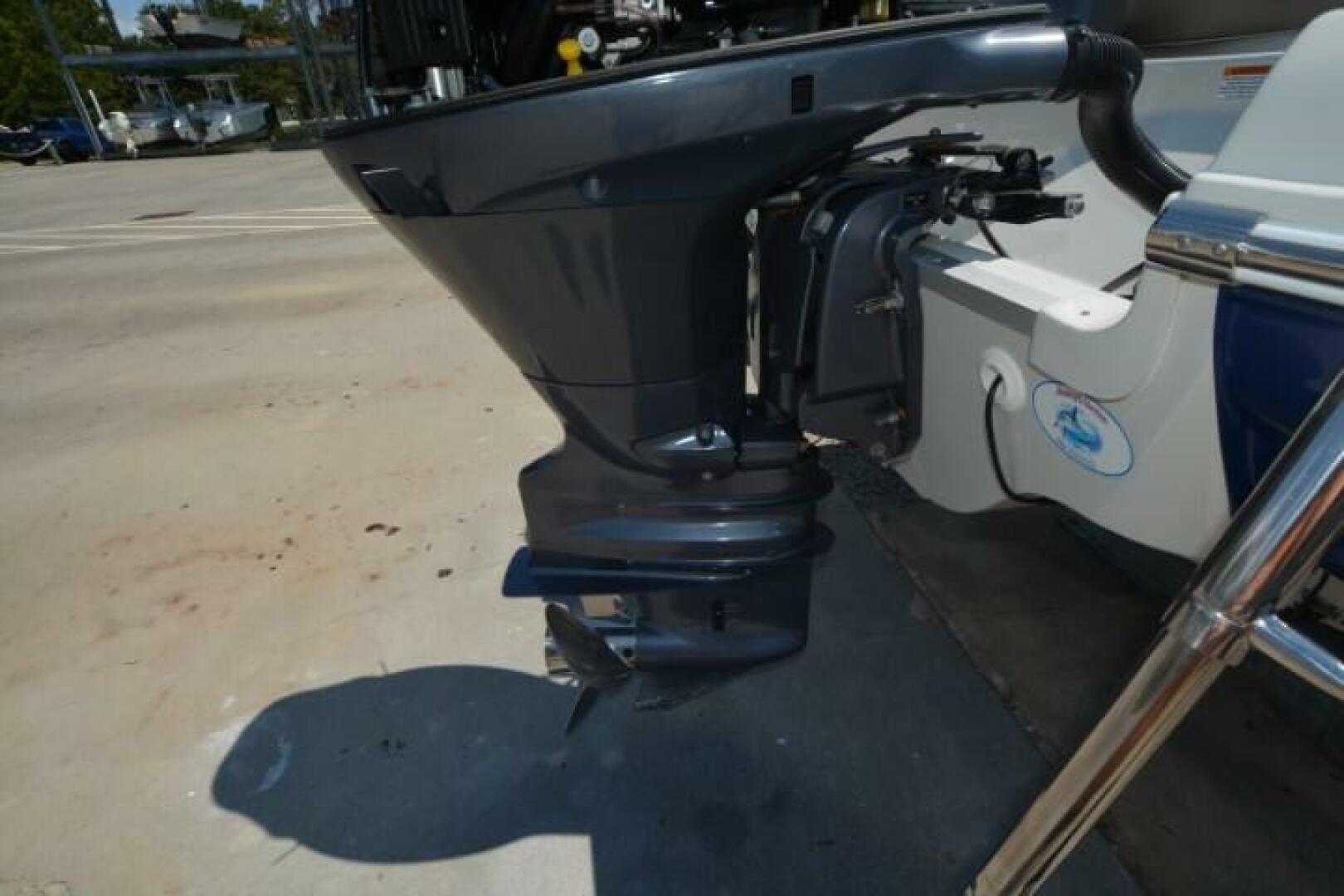 Slide: The Image of Crownline Boats E215XS 2019 - 5175805