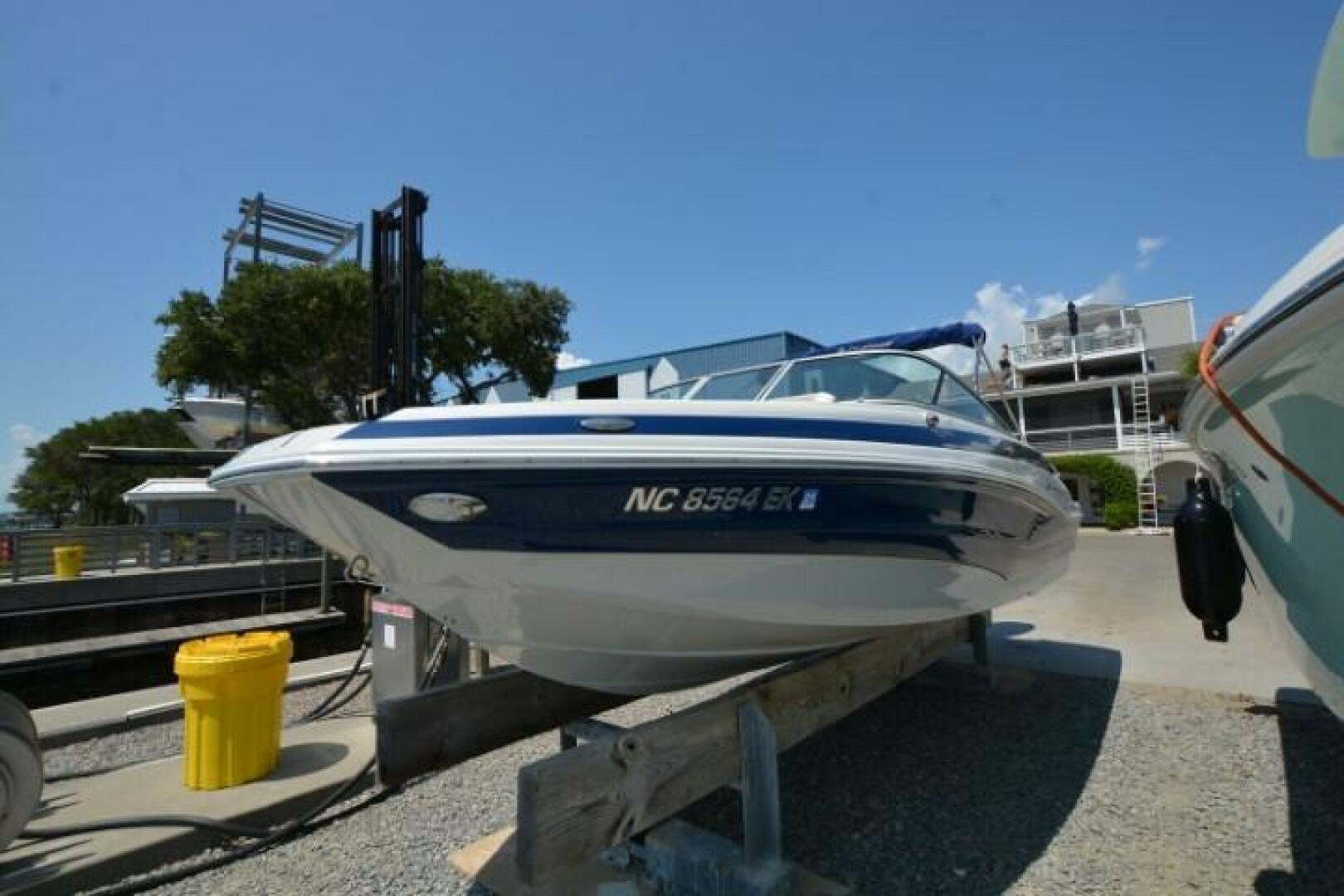 Slide: The Image of Crownline Boats E215XS 2019 - 5253415