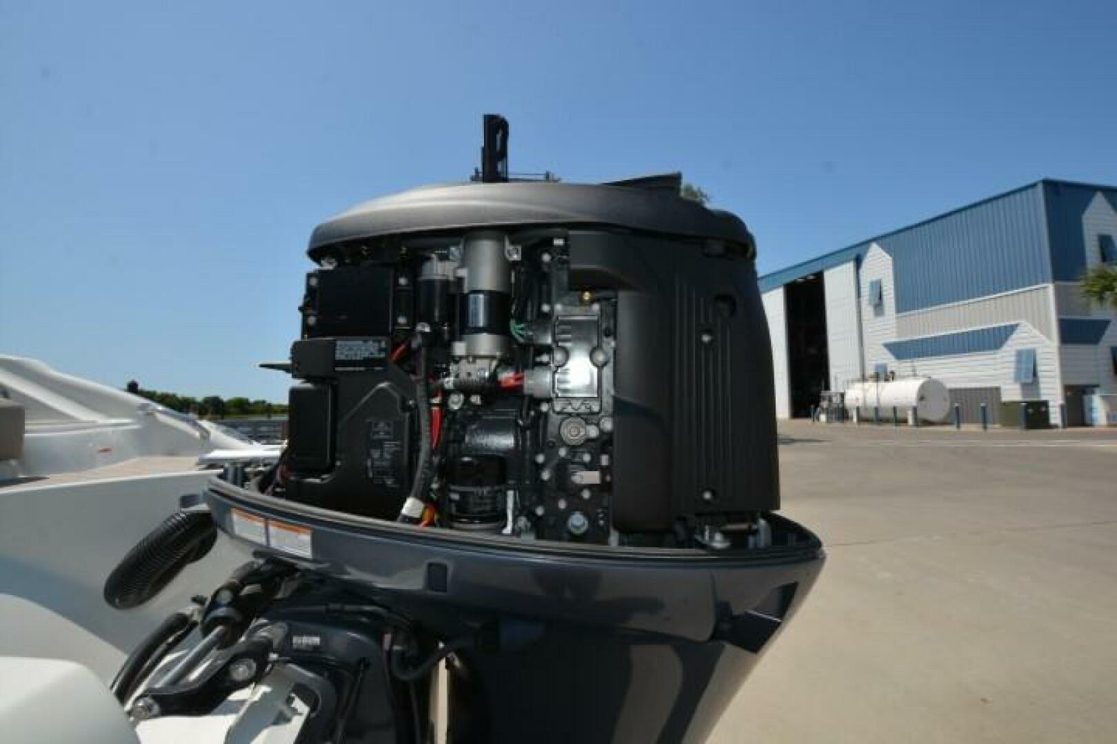 Slide: The Image of Crownline Boats E215XS 2019 - 5253428