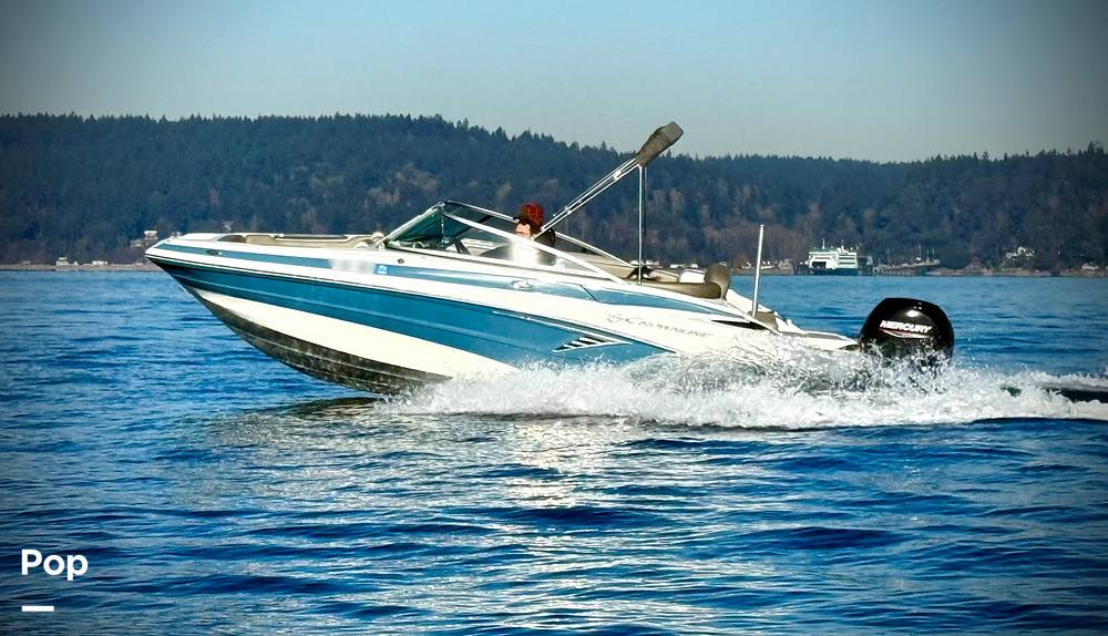 Slide: The Image of Crownline Boats E 215 XS 2022 - 15120504