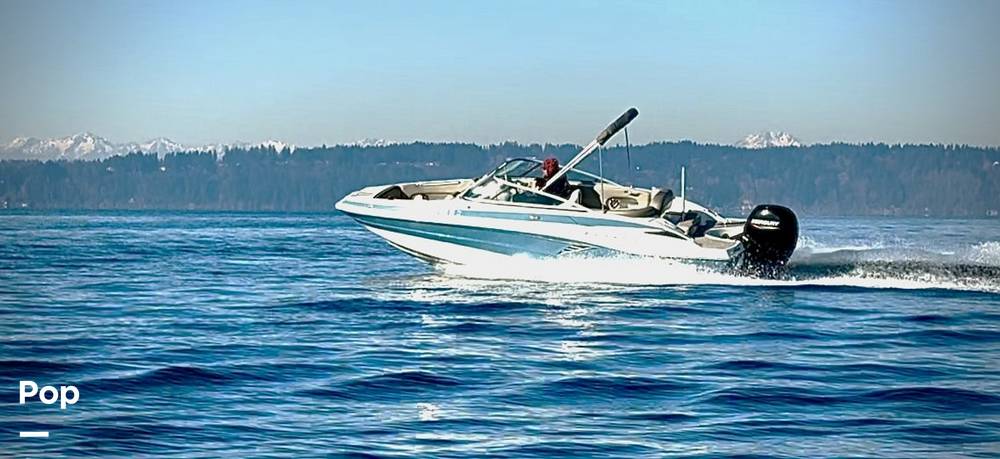 Slide: The Image of Crownline Boats E 215 XS 2022 - 15120519