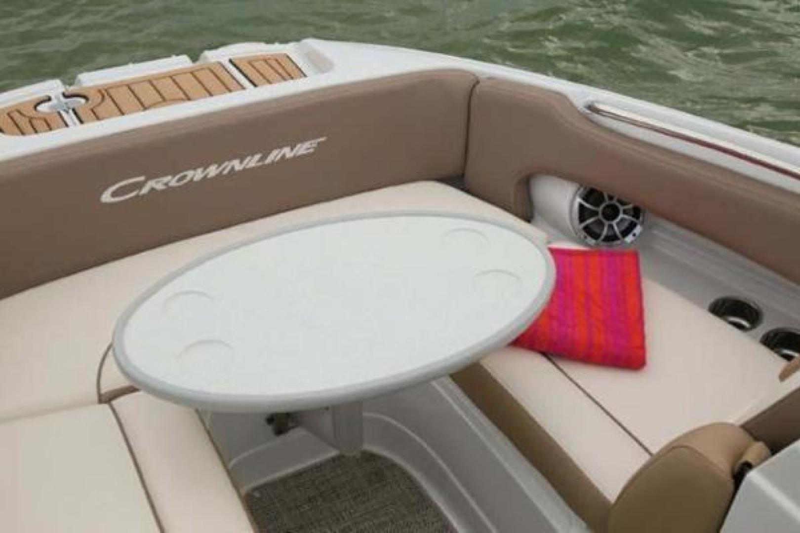 Slide: The Image of Crownline Boats E 215 XS 2023 - 1801205