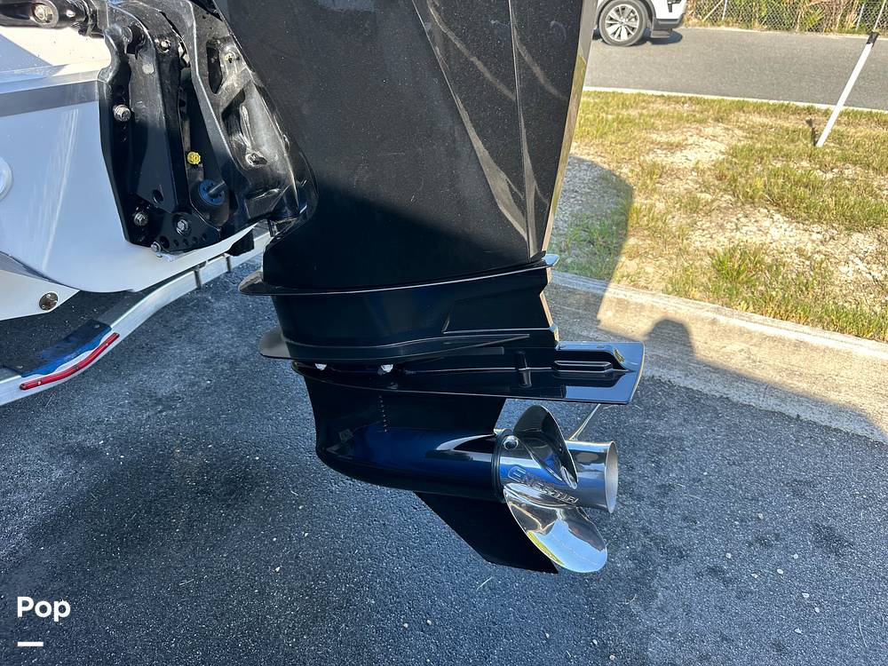 Slide: The Image of Crownline Boats E230XS 2024 - 15678454