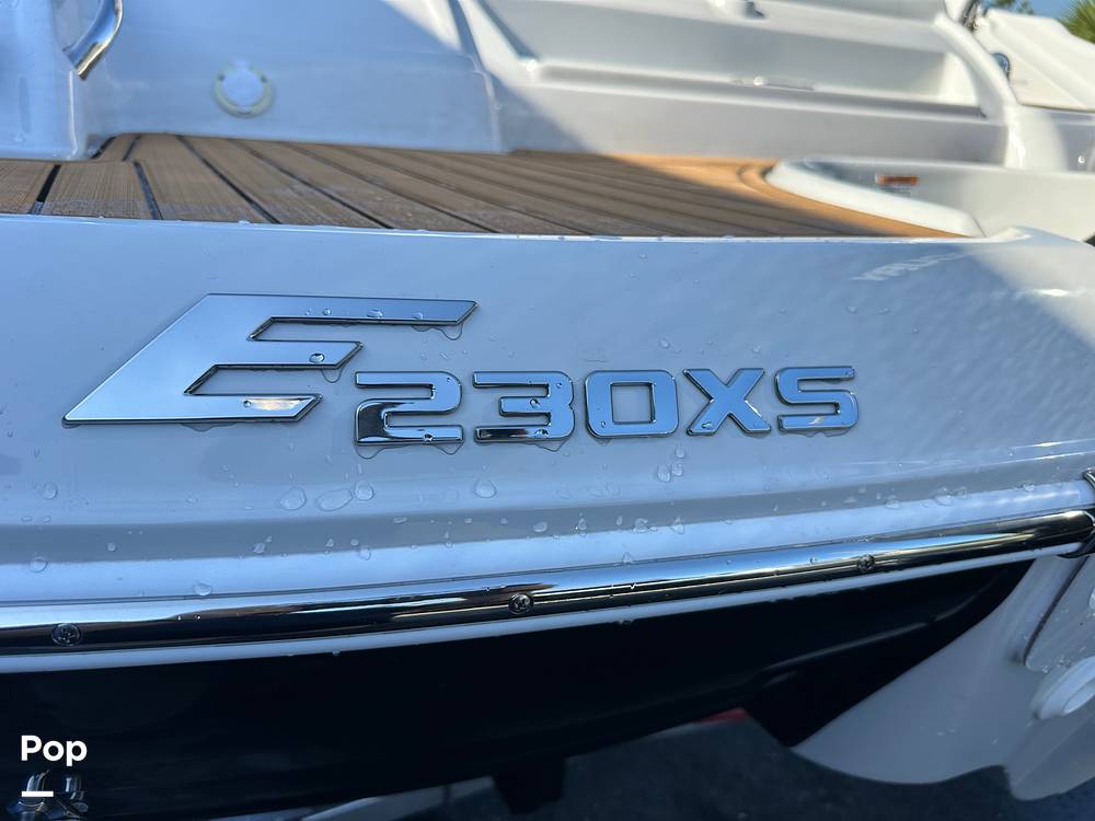 Slide: The Image of Crownline Boats E230XS 2024 - 15678456