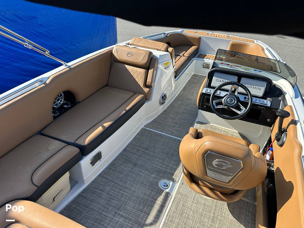 Slide: The Image of Crownline Boats E230XS 2024 - 15678469