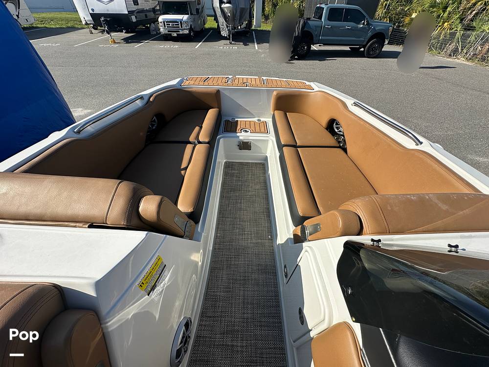 Slide: The Image of Crownline Boats E230XS 2024 - 15678473
