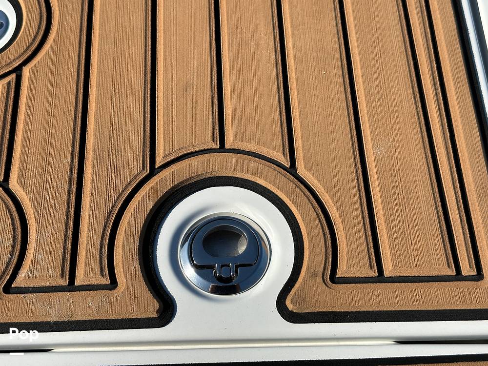 Slide: The Image of Crownline Boats E230XS 2024 - 15678477