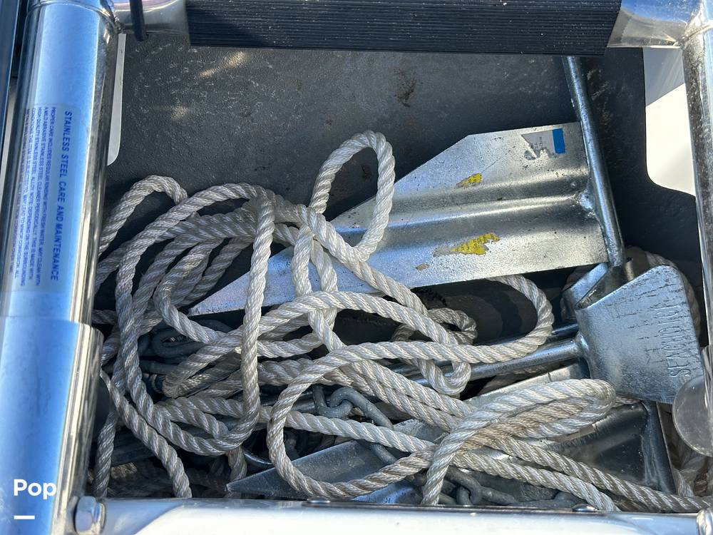 Slide: The Image of Crownline Boats E230XS 2024 - 15678479