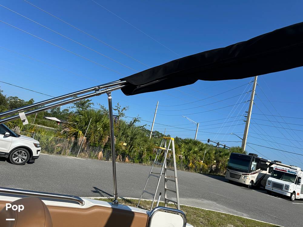 Slide: The Image of Crownline Boats E230XS 2024 - 15678534