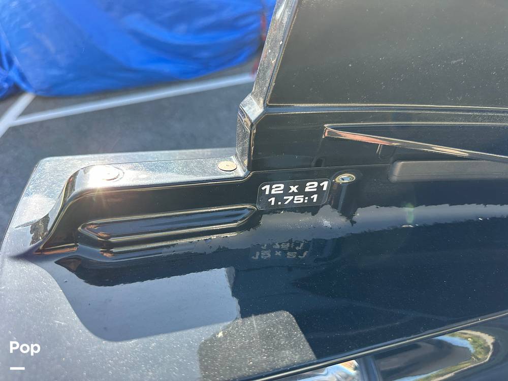 Slide: The Image of Crownline Boats E230XS 2024 - 15678539