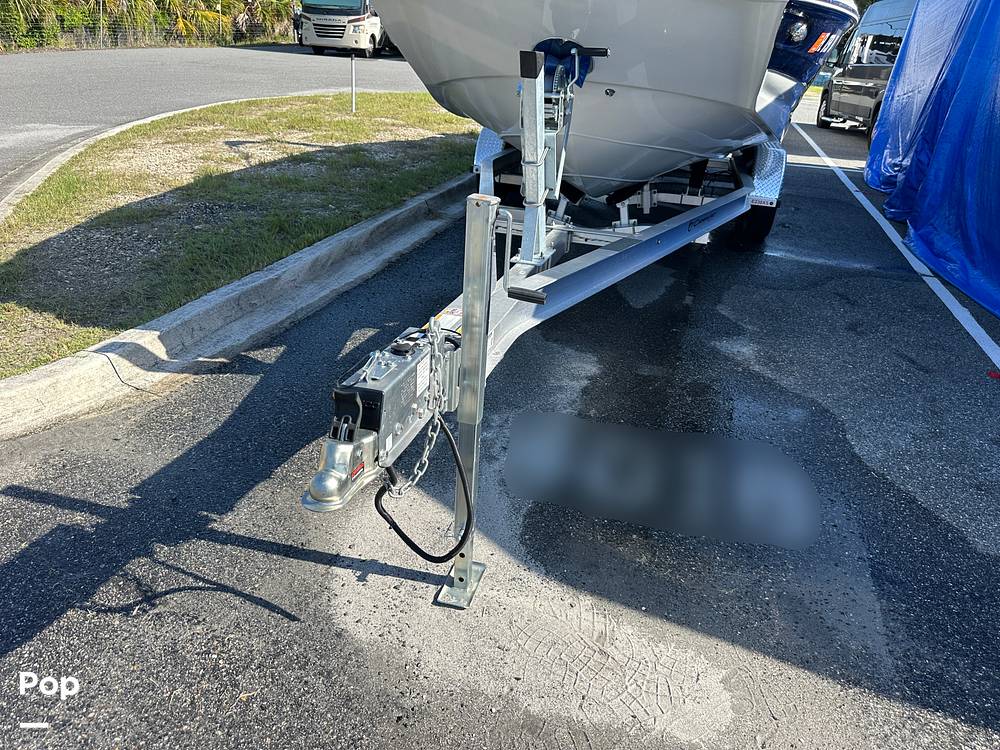 Slide: The Image of Crownline Boats E230XS 2024 - 15678551