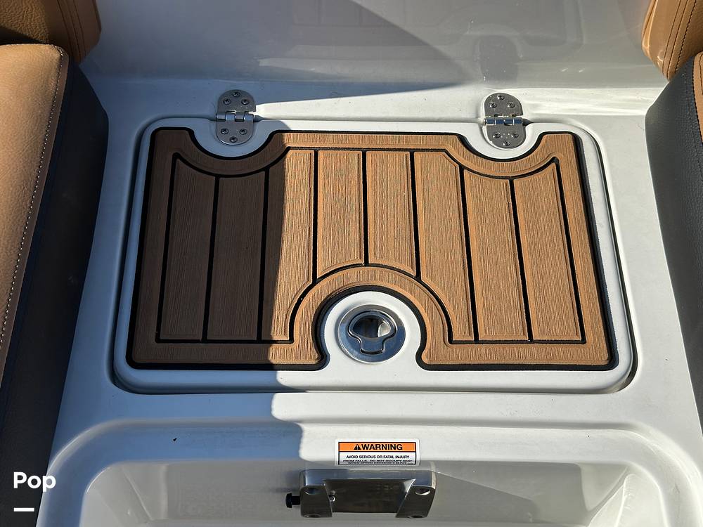 Slide: The Image of Crownline Boats E230XS 2024 - 15678475