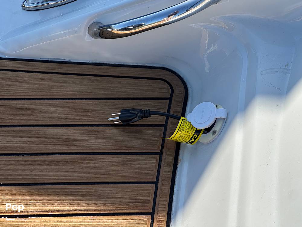 Slide: The Image of Crownline Boats E230XS 2024 - 15678535