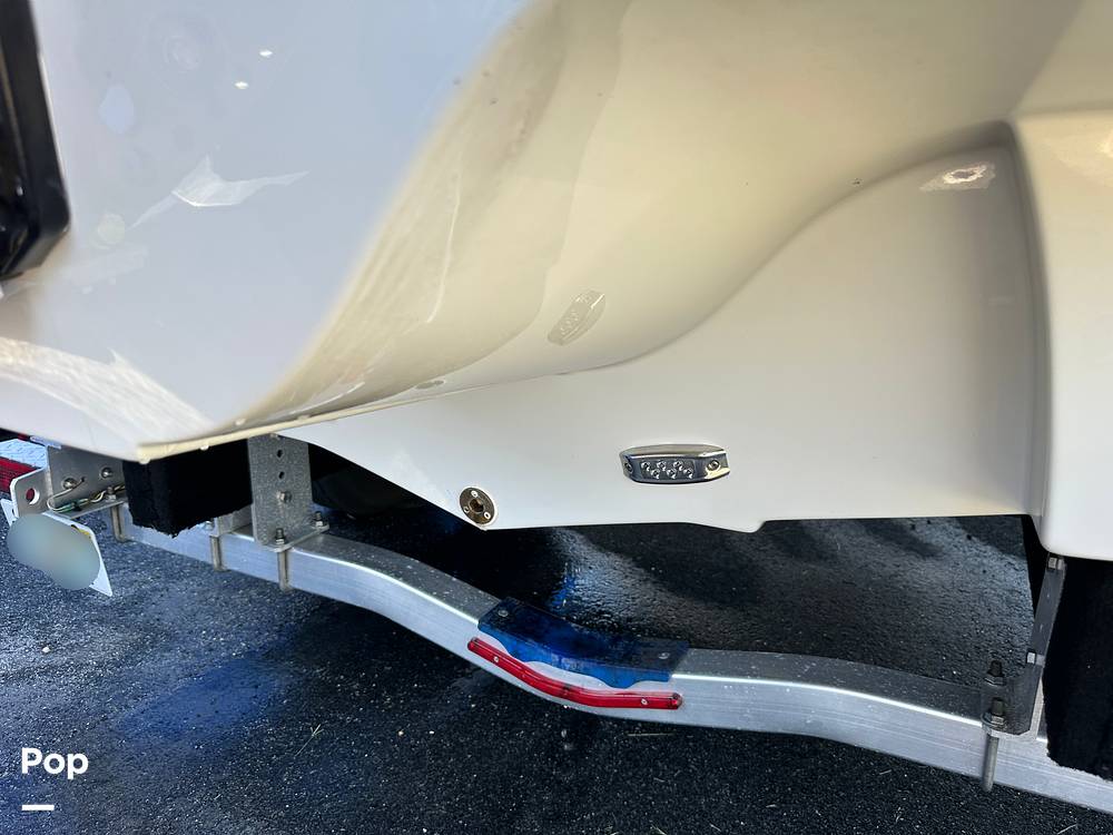 Slide: The Image of Crownline Boats E230XS 2024 - 15678541