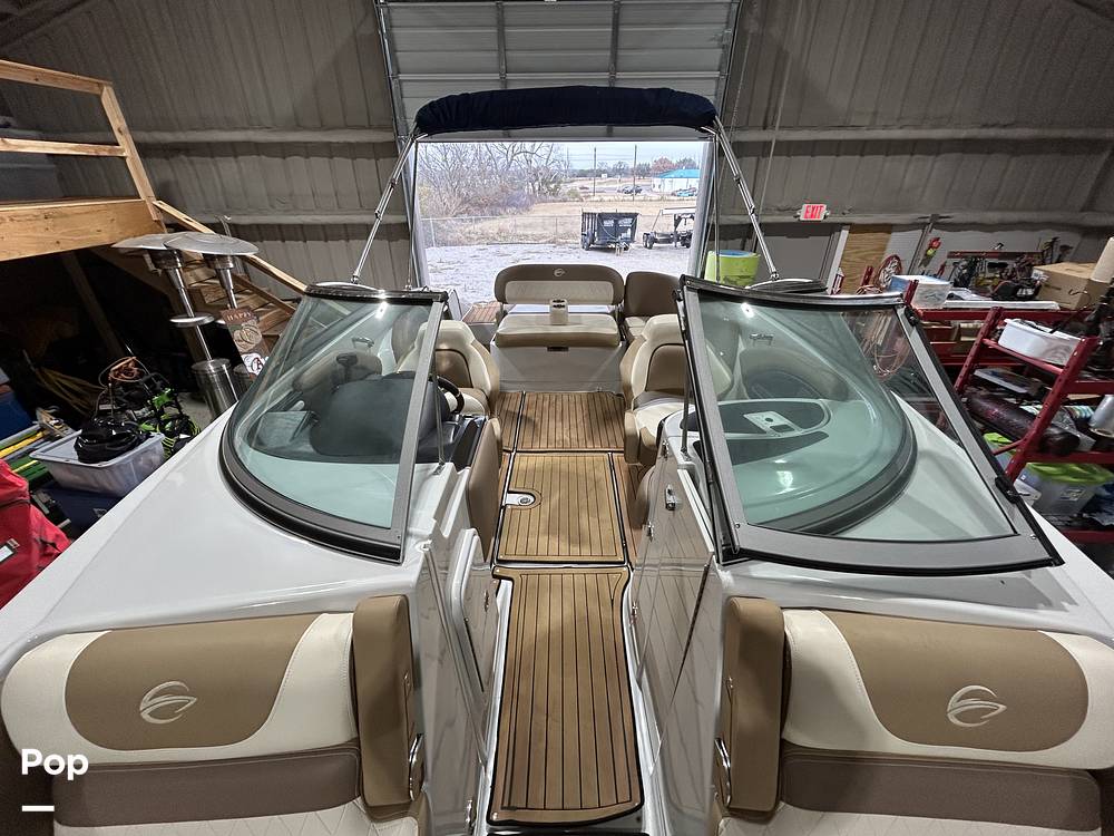 Slide: The Image of Crownline Boats E235 2020 - 15041365