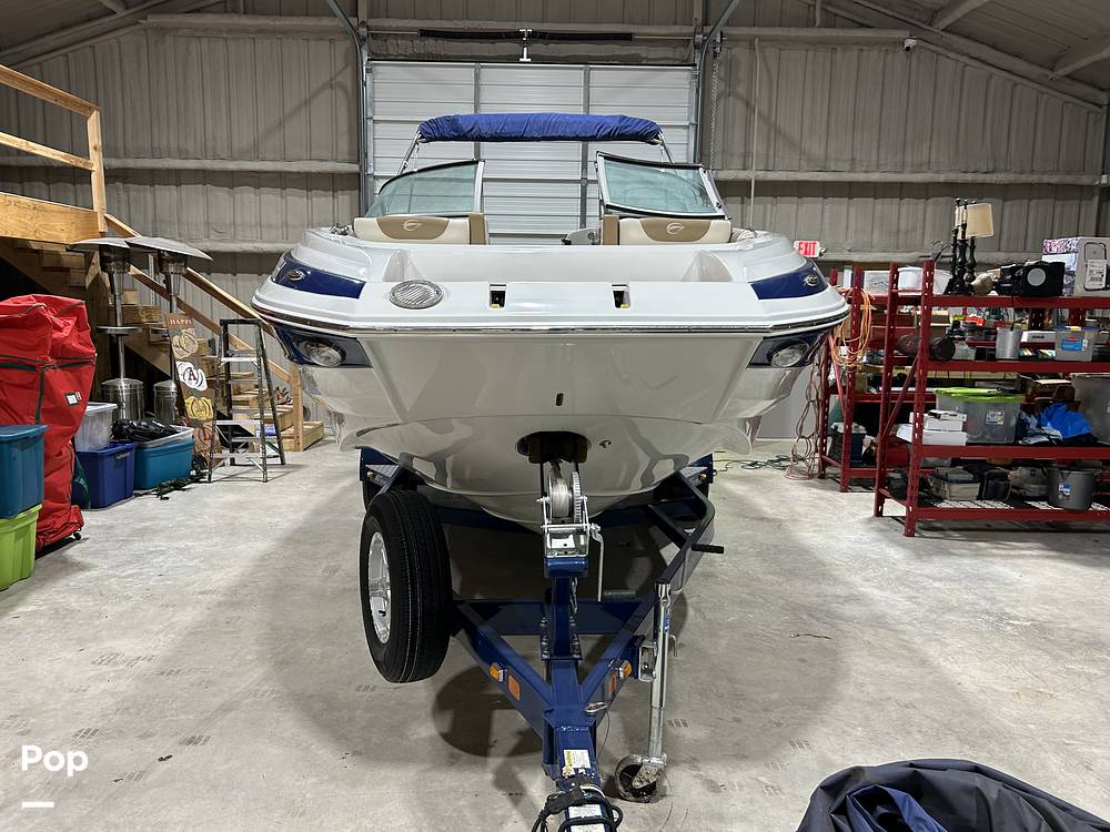Slide: The Image of Crownline Boats E235 2020 - 15041250